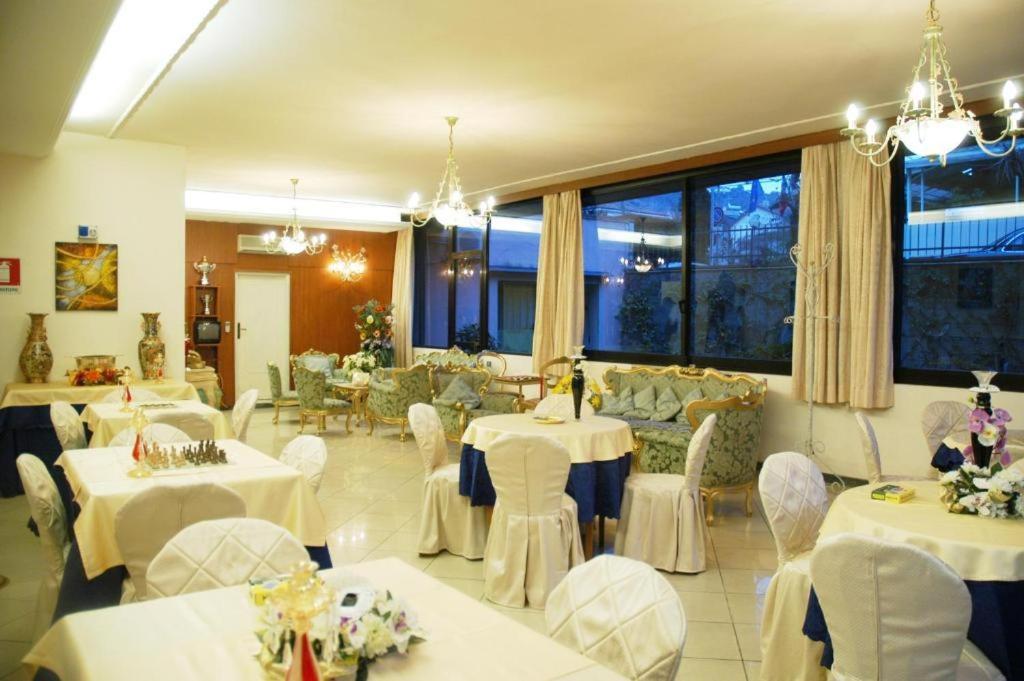 Hotel Flowers Montecatini Terme Exteriér fotografie